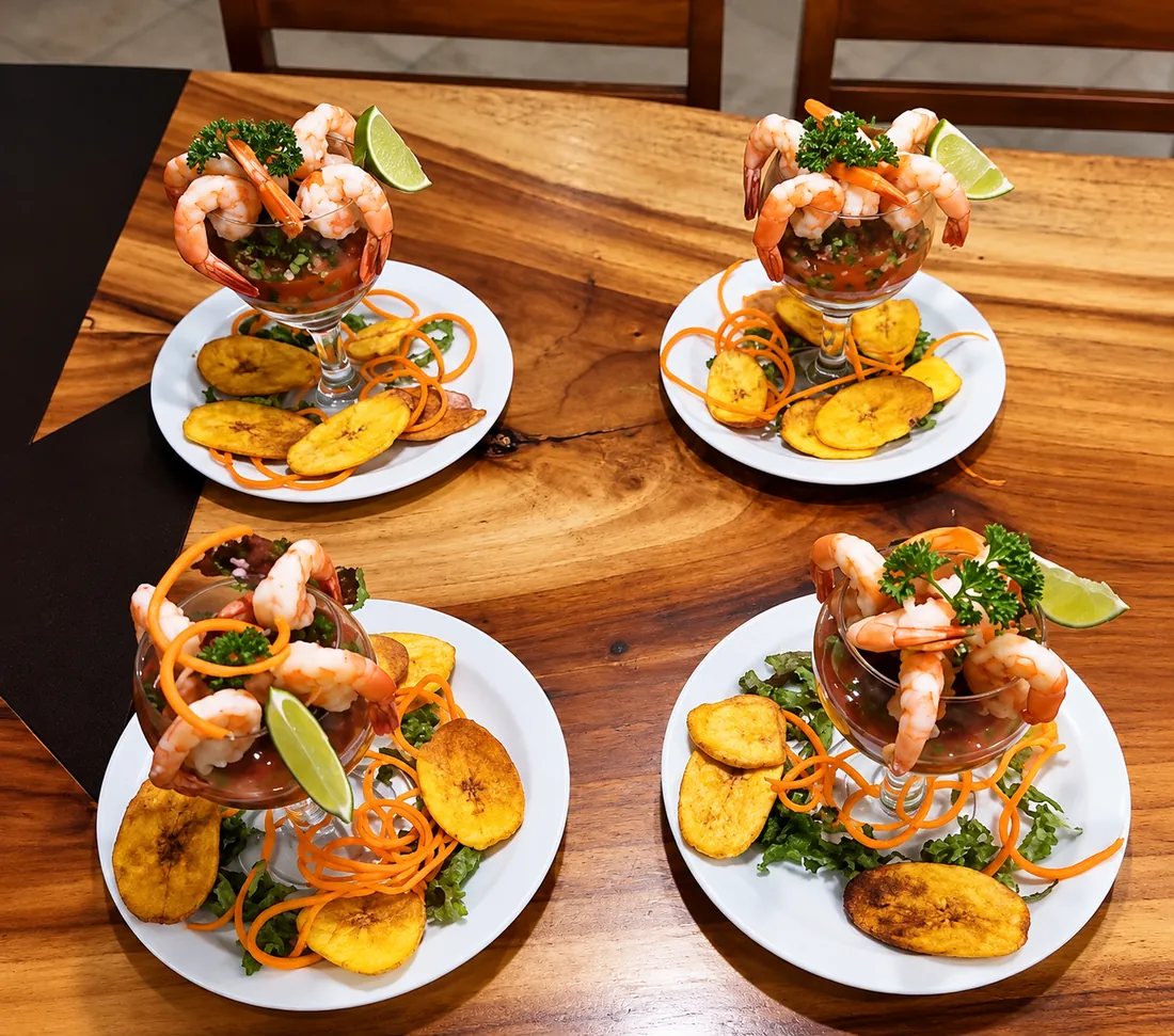 Shrimp cocktails with patacones